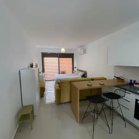 Alev Poolview-caesarresortspa Perivolia tou Trikomou